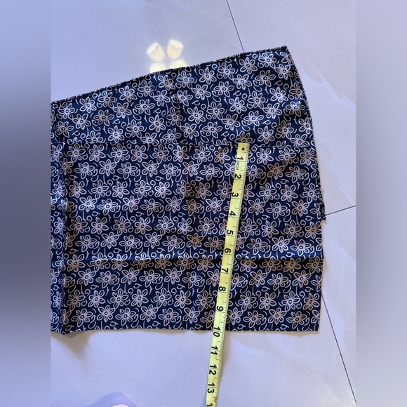 Silk Ombre Lightweight Accent Scarf black floral and gray - Picture 8 of 11